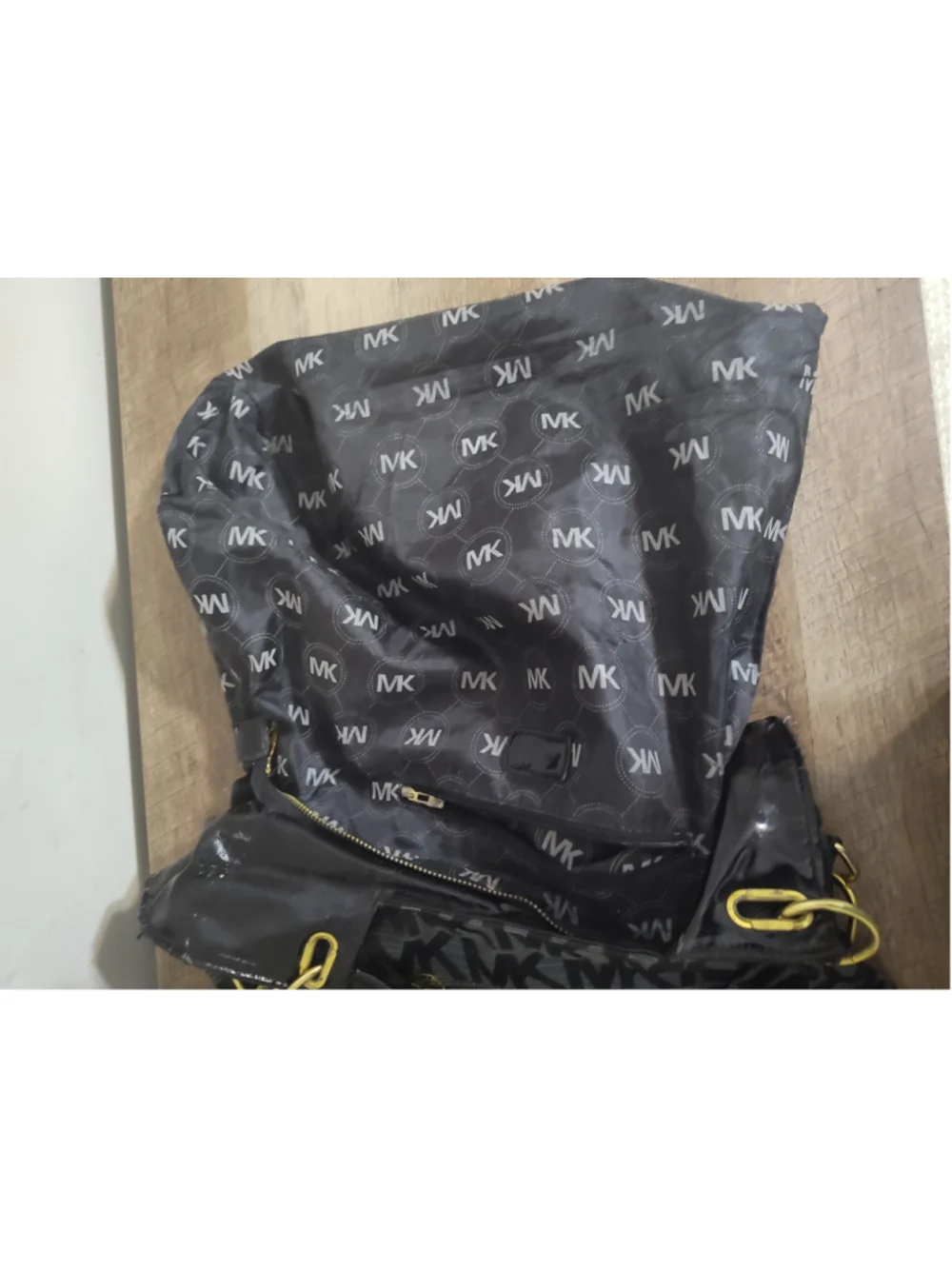 Women's Michael Kors Tote Bag One Size Black Gold